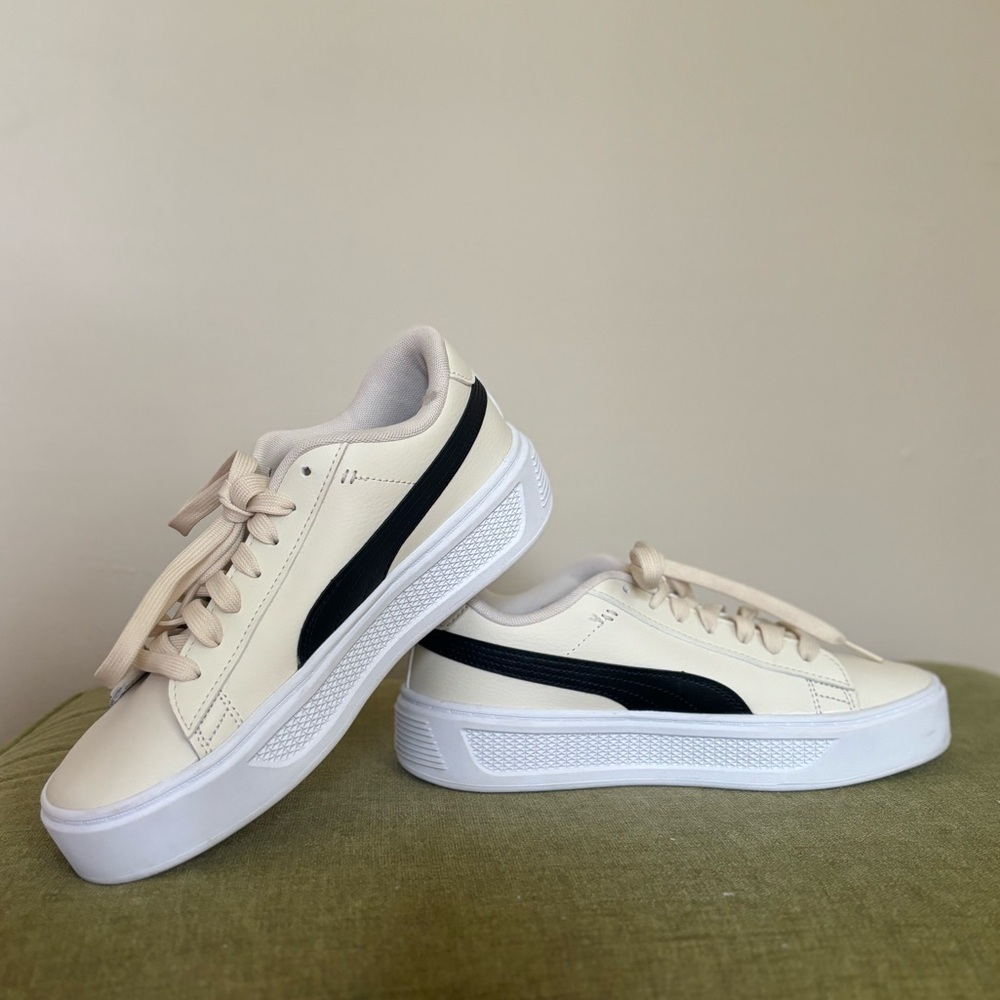 Puma Sneakers!
